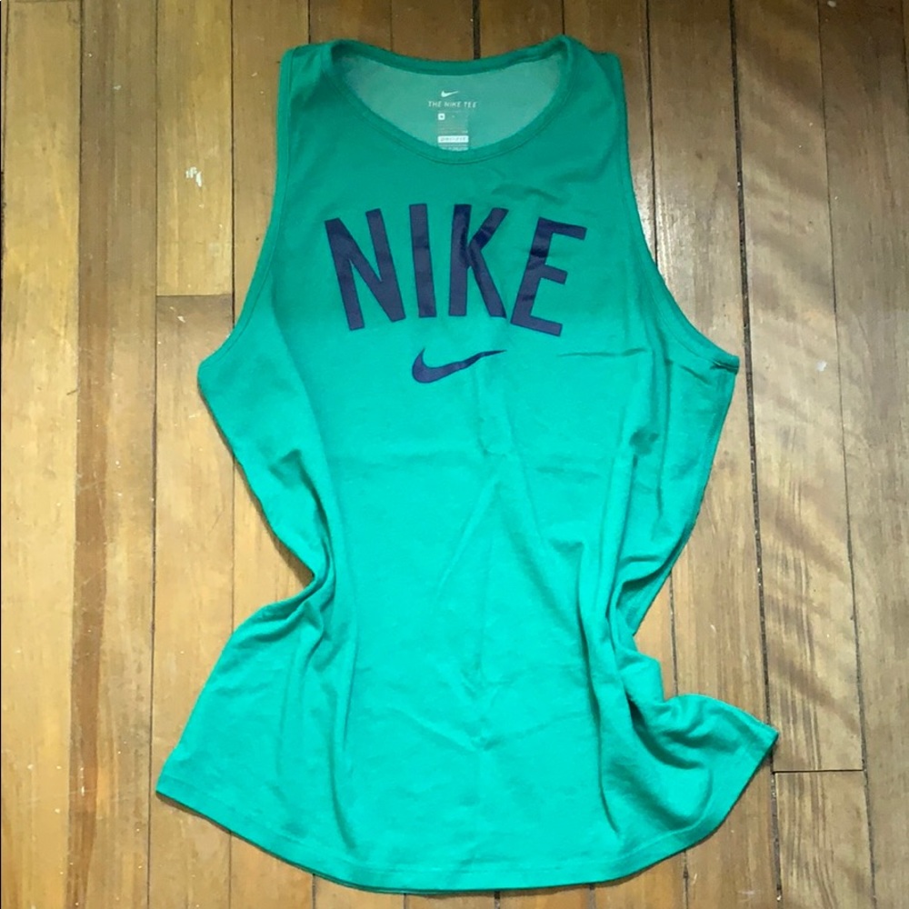 Nike workout tank